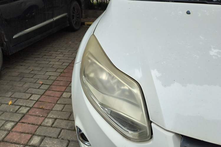 Used Ford Focus 2012 Sedan 1.6L Automatic Fashion Edition Right Front Headlight