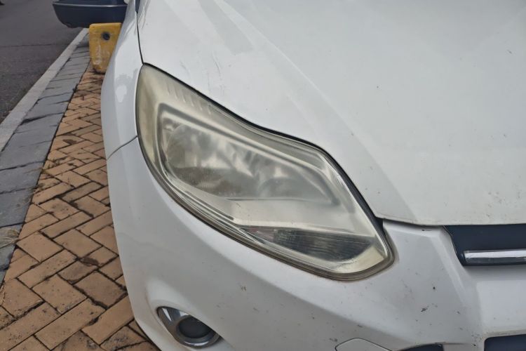 Used Ford Focus 2012 Hatchback 1.6L Automatic Fashion Edition Right Front Headlight