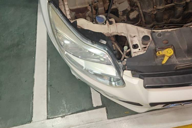 Used Ford Focus 2012 Sedan 1.6L Automatic Fashion Edition Right Front Headlight