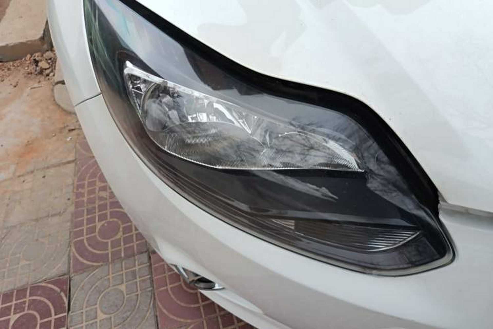 Used Ford Focus 2012 Hatchback 2.0L Automatic Luxury Sport Model Right Front Headlight