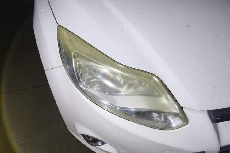 Used Ford Focus 2012 Sedan 1.6L Automatic Fashion Edition Right Front Headlight