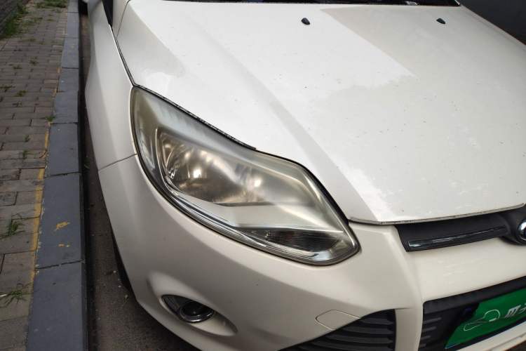 Used Ford Focus 2012 Hatchback 1.6L Automatic Fashion Edition Right Front Headlight