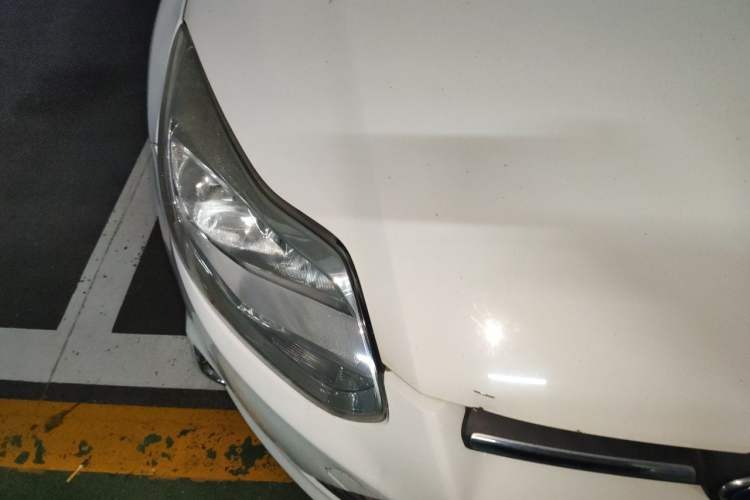 Used Ford Focus 2012 Sedan 1.6L Automatic Fashion Edition Right Front Headlight