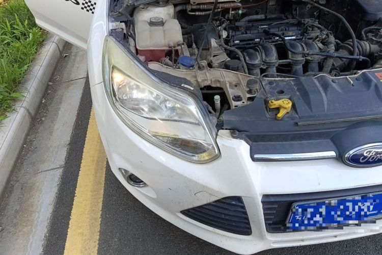 Used Ford Focus 2012 Hatchback 1.6L Automatic Fashion Edition Right Front Headlight