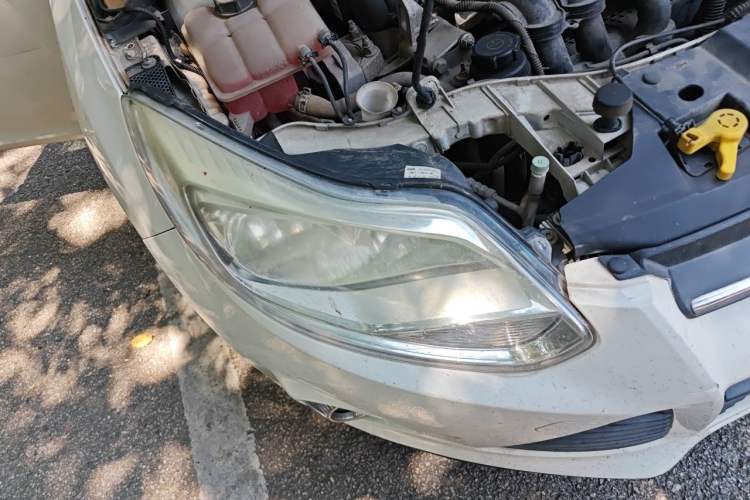 Used Ford Focus 2012 Sedan 1.6L Automatic Fashion Edition Right Front Headlight