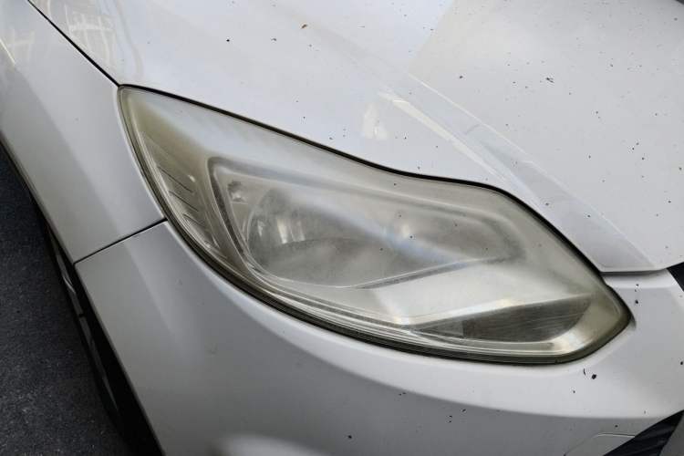 Used Ford Focus 2012 Sedan 1.6L Automatic Fashion Edition Right Front Headlight