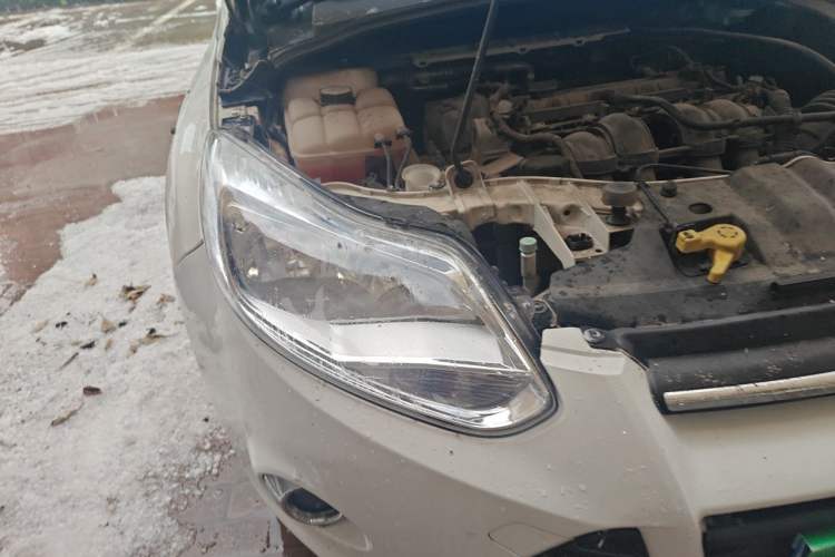 Used Ford Focus 2012 Hatchback 1.6L Automatic Fashion Edition Right Front Headlight