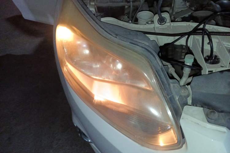 Used Ford Focus 2012 Sedan 1.6L Automatic Fashion Edition Right Front Headlight