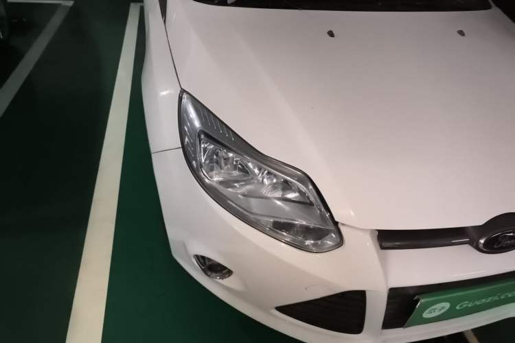 Used Ford Focus 2012 Sedan 1.6L Automatic Fashion Edition Right Front Headlight