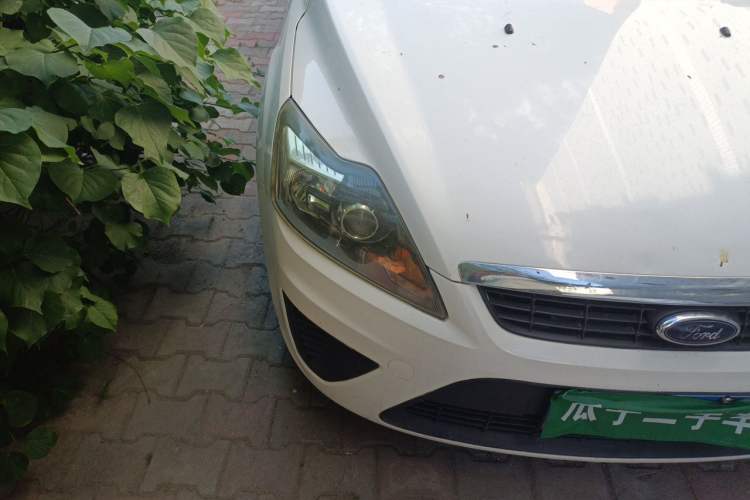 Used Ford Focus 2012 Hatchback Classic 1.8L Manual Base Model Right Front Headlight