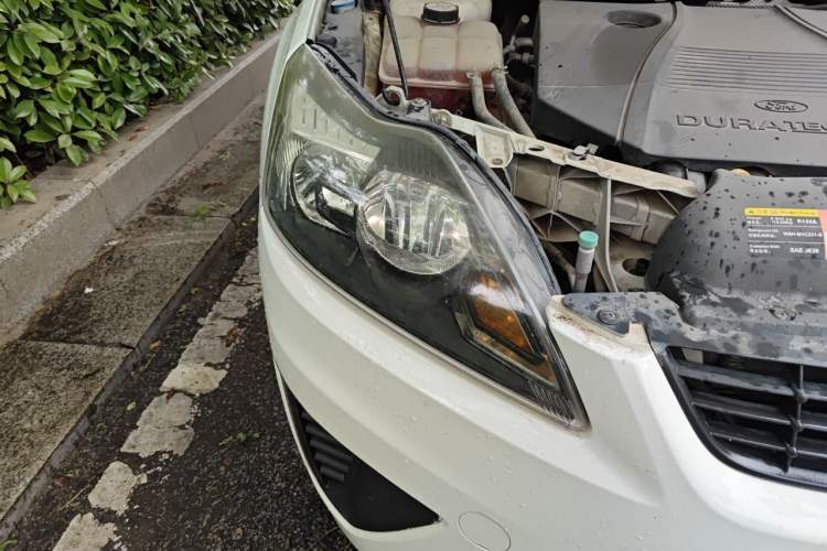 Used Ford Focus 2012 Hatchback Classic 1.8L Automatic Fashion Edition Right Front Headlight