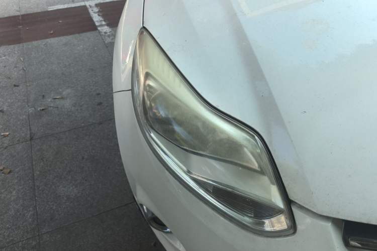 Used Ford Focus 2012 Hatchback 1.6L Automatic Fashion Edition Right Front Headlight