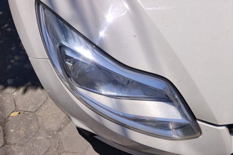 Used Ford Focus 2012 Sedan 1.6L Automatic Comfort Model Right Front Headlight