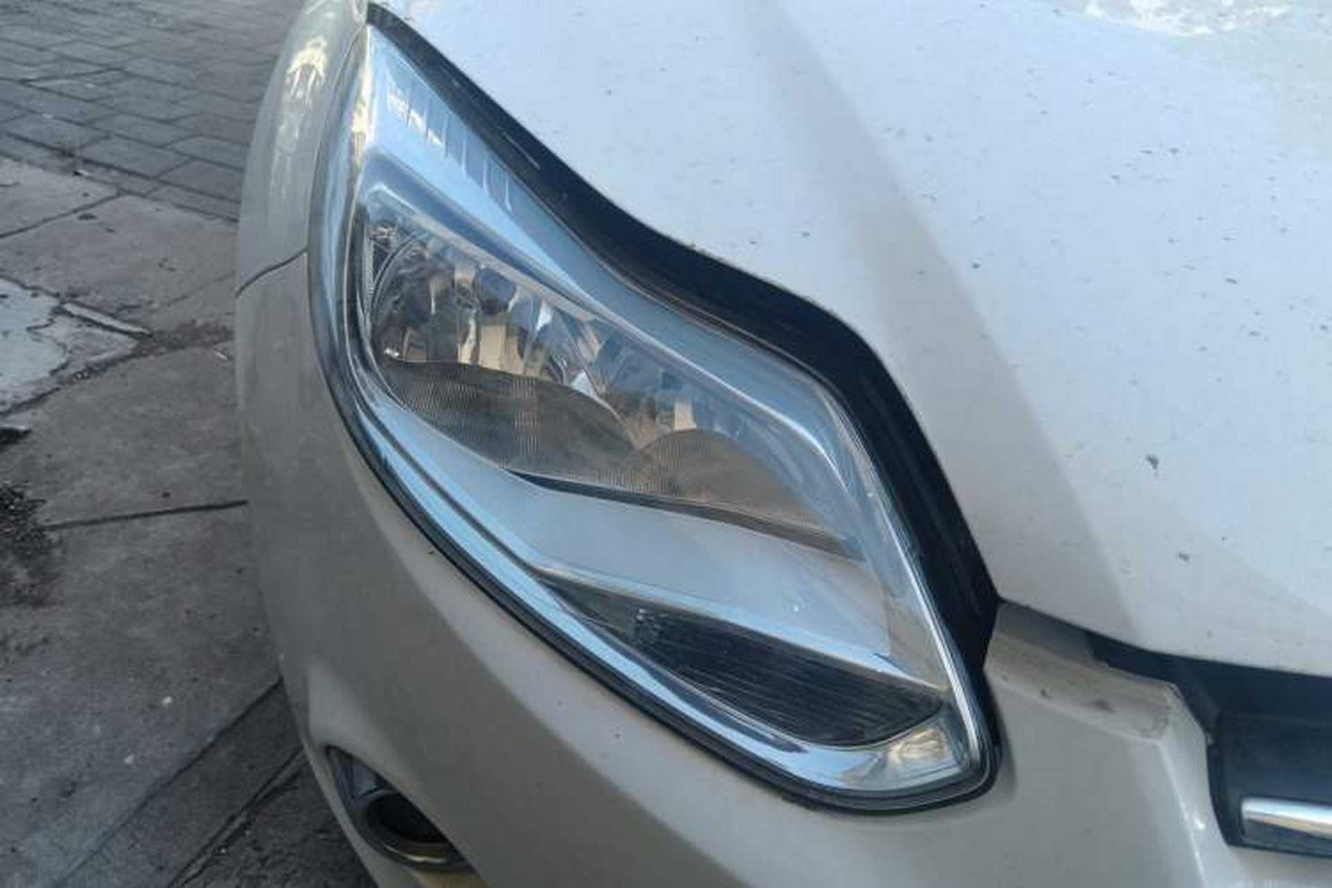 Used Ford Focus 2012 Hatchback 1.6L Automatic Fashion Edition Right Front Headlight