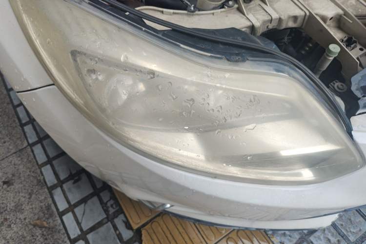 Used Ford Focus 2012 Hatchback 1.6L Automatic Fashion Edition Right Front Headlight