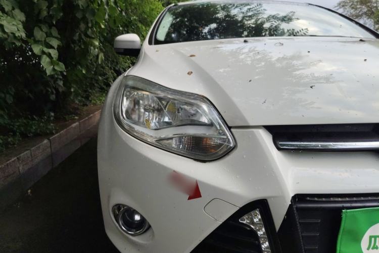 Used Ford Focus 2012 Hatchback 1.6L Manual Fashion Edition Right Front Headlight