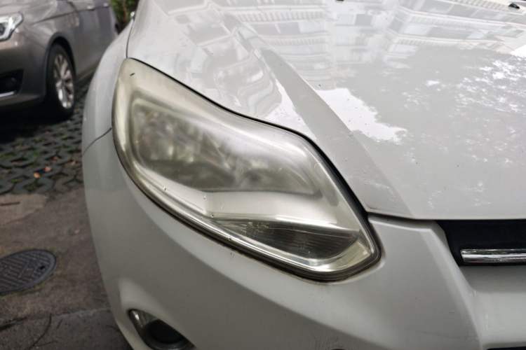 Used Ford Focus 2012 Hatchback 1.6L Automatic Fashion Edition Right Front Headlight