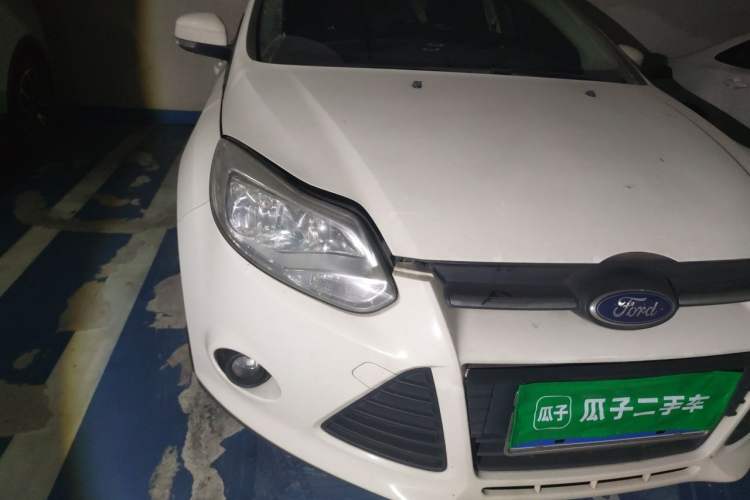Used Ford Focus 2012 Hatchback 1.6L Automatic Comfort Model Right Front Headlight