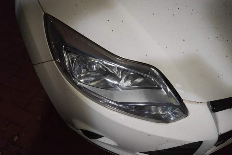 Used Ford Focus 2012 Hatchback 1.6L Automatic Comfort Model Right Front Headlight