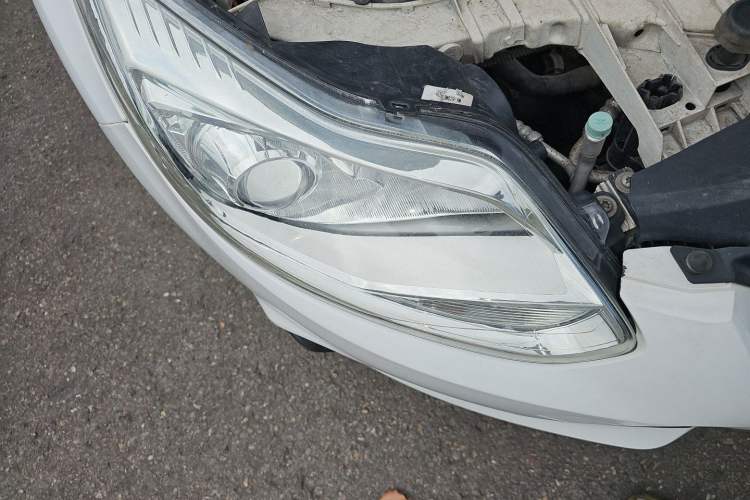 Used Ford Focus 2012 Hatchback 1.6L Manual Comfort Model Right Front Headlight