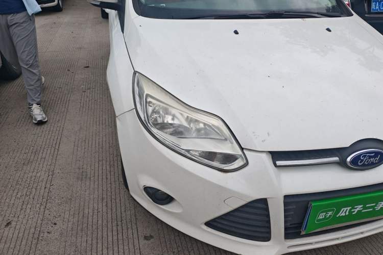 Used Ford Focus 2012 Hatchback 1.6L Automatic Comfort Model Right Front Headlight