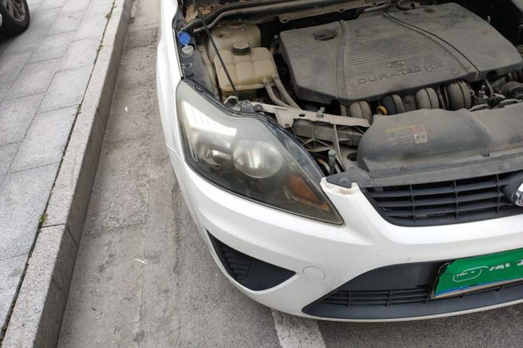Used Ford Focus 2012 Hatchback Classic 1.8L Automatic Fashion Edition Right Front Headlight