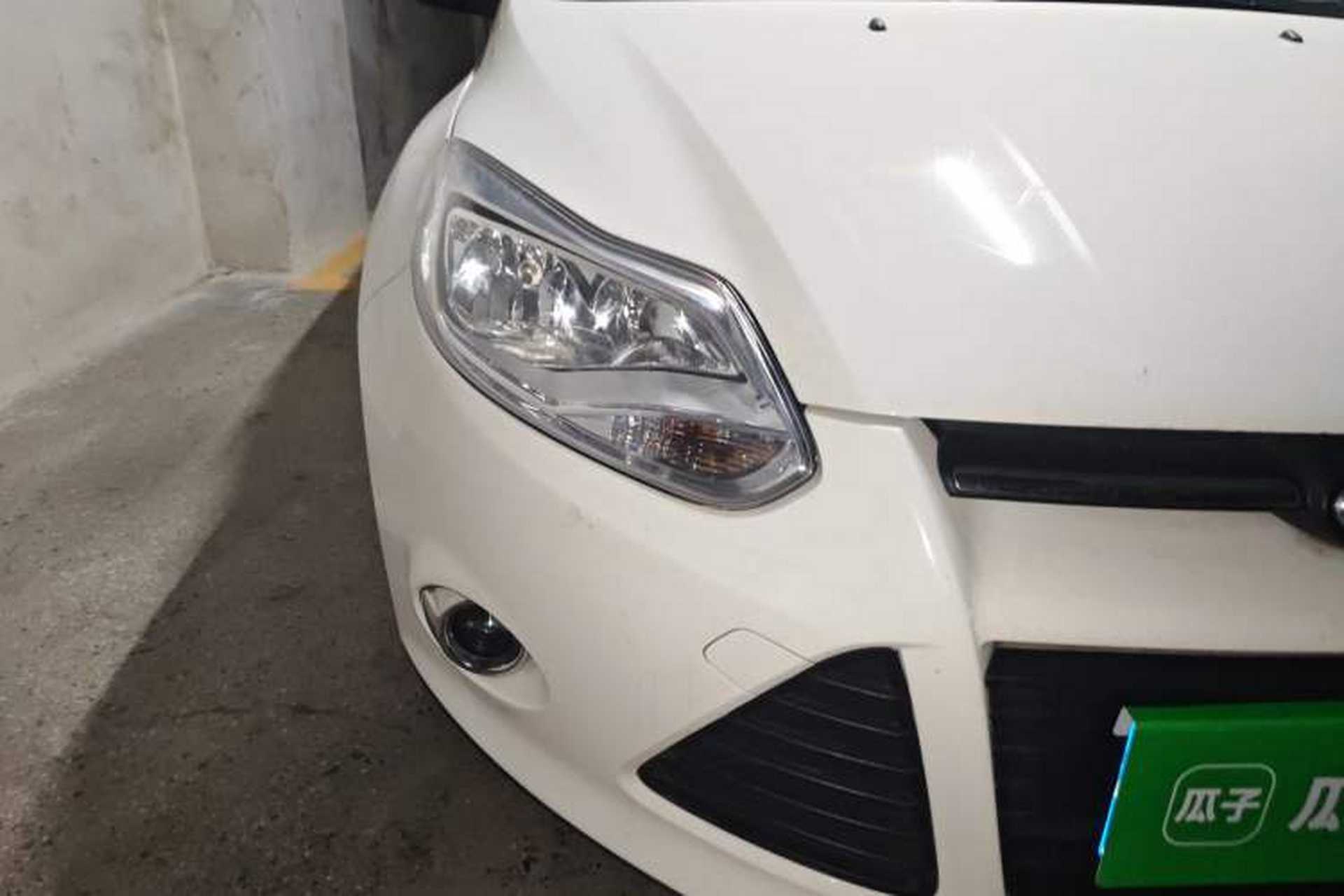 Used Ford Focus 2012 Sedan 1.6L Automatic Fashion Edition Right Front Headlight