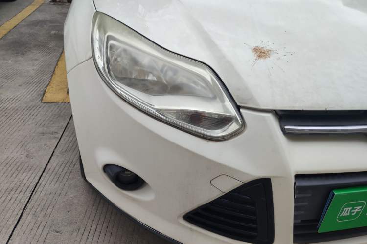 Used Ford Focus 2012 Sedan 1.6L Automatic Comfort Model Right Front Headlight