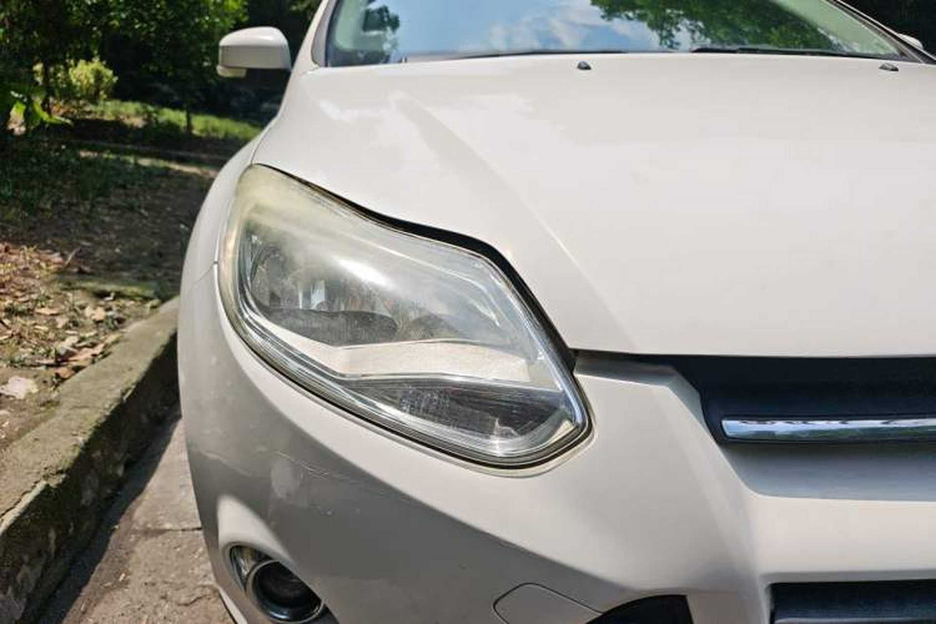 Used Ford Focus 2012 Sedan 1.6L Automatic Fashion Edition Right Front Headlight