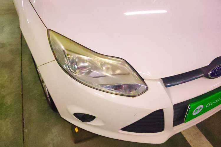 Used Ford Focus 2012 Hatchback 1.6L Automatic Comfort Model Right Front Headlight