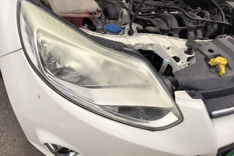 Used Ford Focus 2012 Hatchback 1.6L Automatic Fashion Edition Right Front Headlight