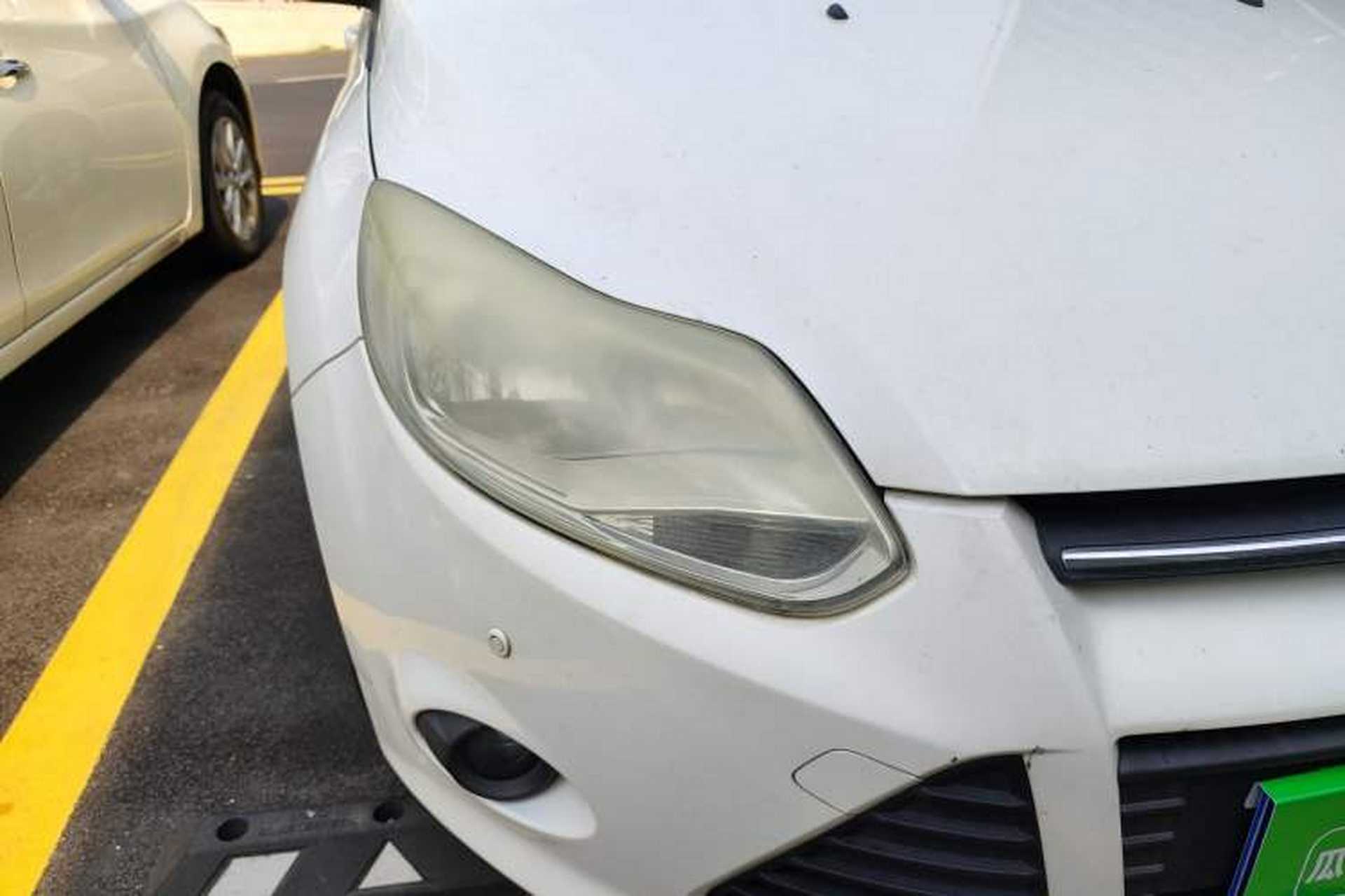 Used Ford Focus 2012 Hatchback 1.6L Automatic Comfort Model Right Front Headlight