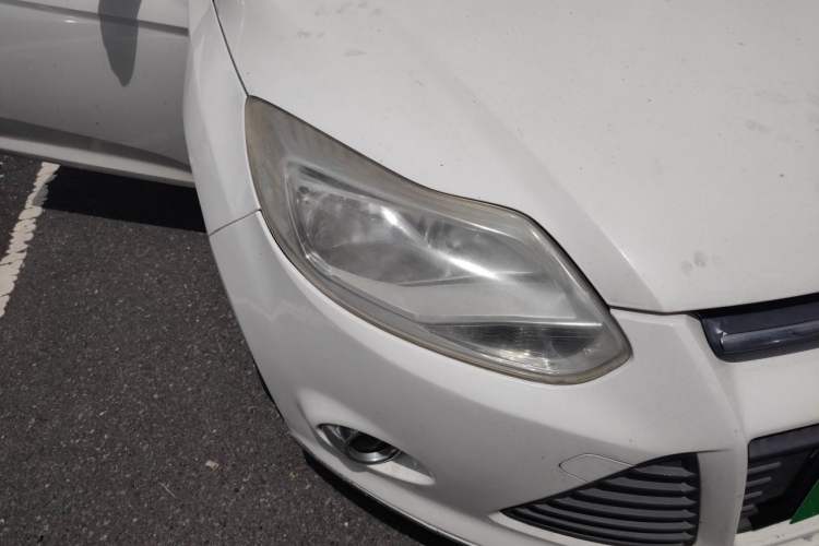 Used Ford Focus 2012 Hatchback 1.6L Automatic Fashion Edition Right Front Headlight