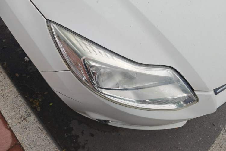 Used Ford Focus 2012 Hatchback 1.6L Manual Fashion Edition Right Front Headlight