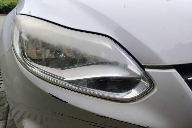 Used Ford Focus 2012 Sedan 1.6L Automatic Fashion Edition Right Front Headlight