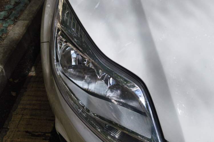 Used Ford Focus 2012 Hatchback 1.6L Automatic Comfort Model Right Front Headlight