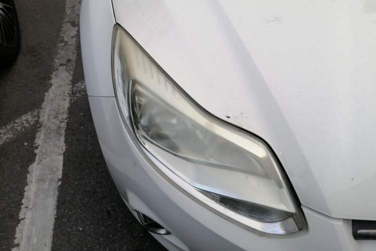 Used Ford Focus 2012 Hatchback 1.6L Automatic Fashion Edition Right Front Headlight