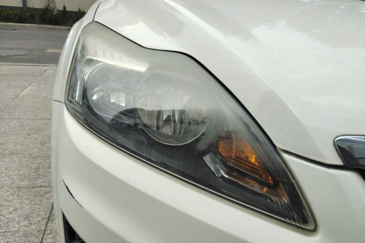 Used Ford Focus 2012 Hatchback Classic 1.8L Manual Base Model Right Front Headlight