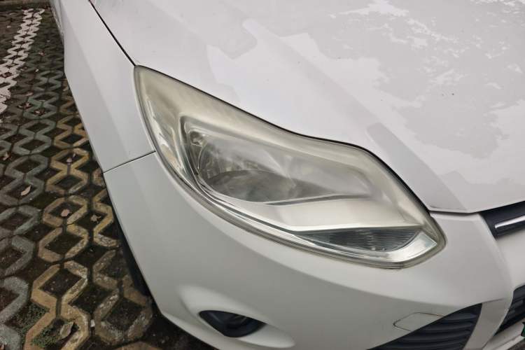 Used Ford Focus 2012 Hatchback 1.6L Automatic Comfort Model Right Front Headlight