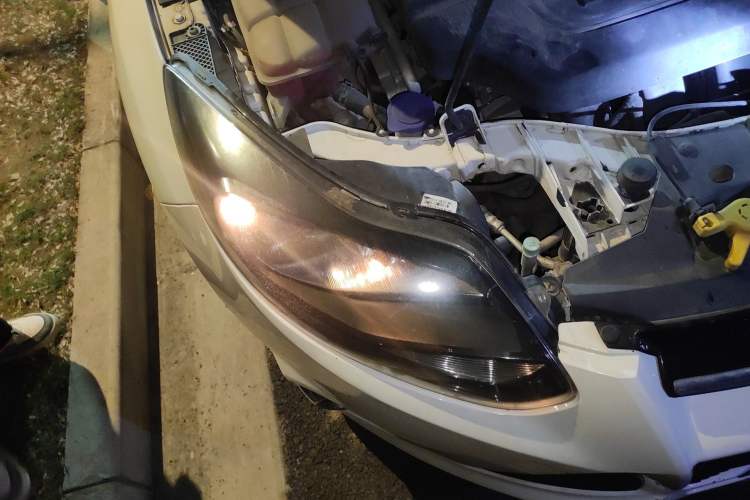 Used Ford Focus 2012 Hatchback 2.0L Manual Luxury Sport Model Right Front Headlight