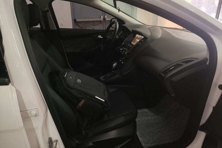 Used Ford Focus 2012 Hatchback 1.6L Automatic Comfort Model Right Front Seat