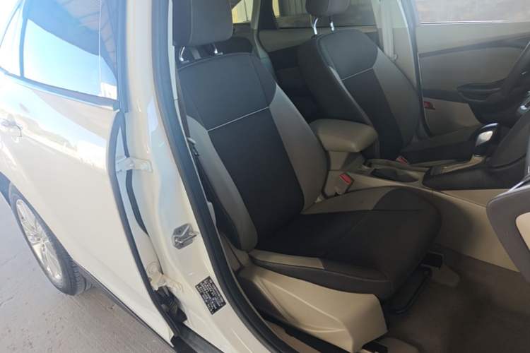 Used Ford Focus 2012 Sedan 1.6L Automatic Comfort Model Right Front Seat