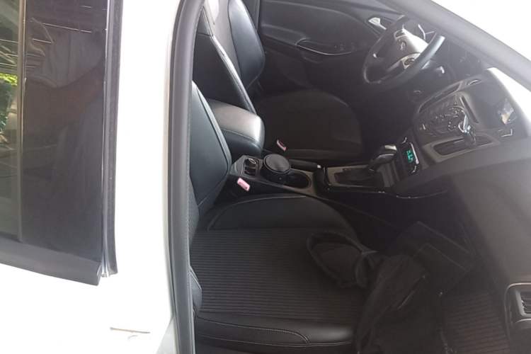 Used Ford Focus 2012 Hatchback 1.6L Automatic Fashion Edition Right Front Seat