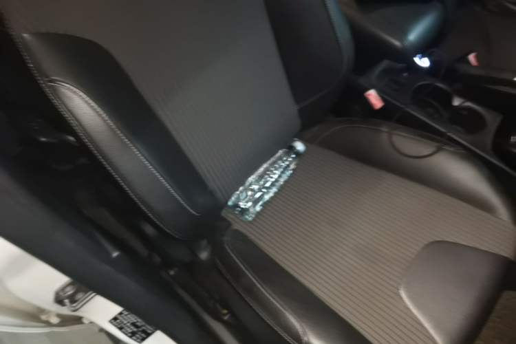 Used Ford Focus 2012 Sedan 1.6L Manual Fashion Edition Right Front Seat