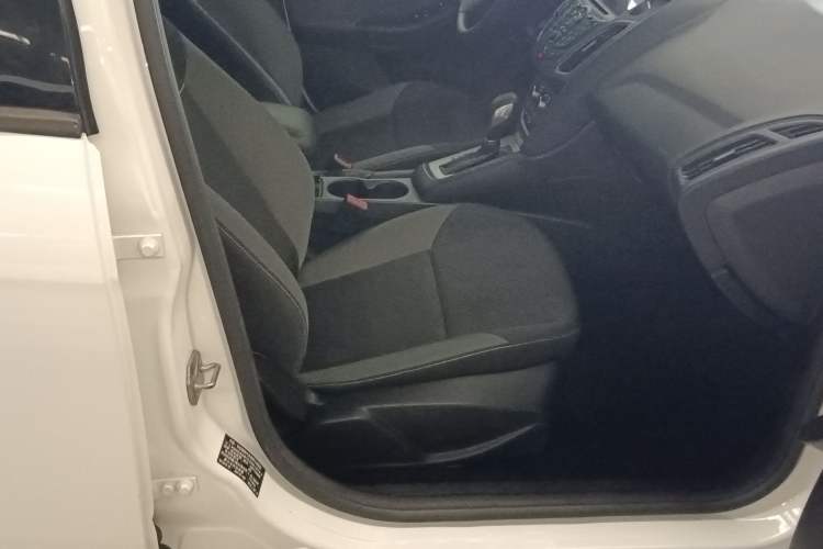 Used Ford Focus 2012 Hatchback 1.6L Automatic Comfort Model Right Front Seat