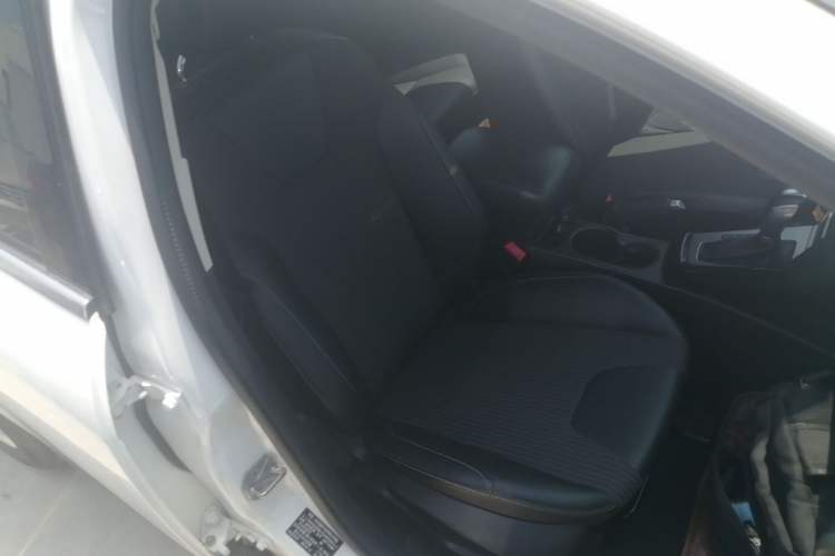 Used Ford Focus 2012 Hatchback 1.6L Automatic Fashion Edition Right Front Seat