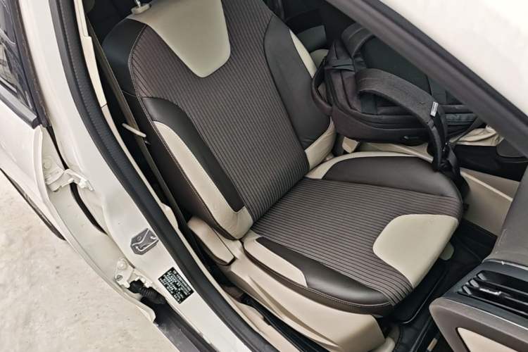 Used Ford Focus 2012 Hatchback 1.6L Automatic Fashion Edition Right Front Seat