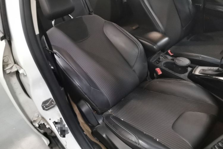 Used Ford Focus 2012 Sedan 1.6L Automatic Fashion Edition Right Front Seat