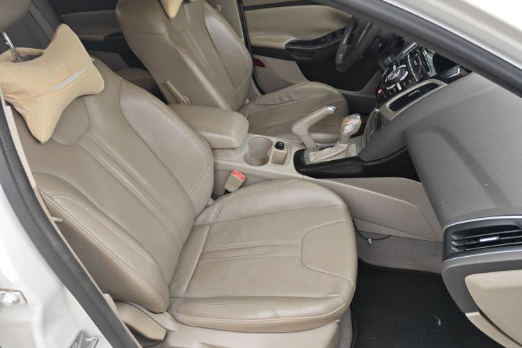 Used Ford Focus 2012 Sedan 2.0L Automatic Flagship Model Right Front Seat