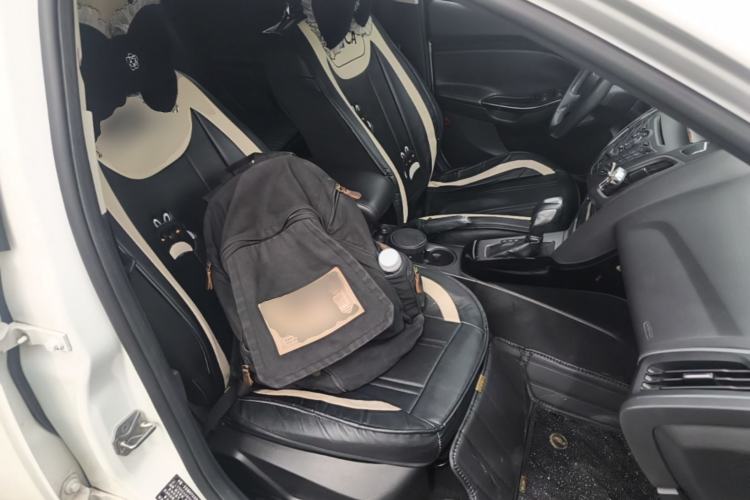 Used Ford Focus 2012 Hatchback 1.6L Automatic Fashion Edition Right Front Seat